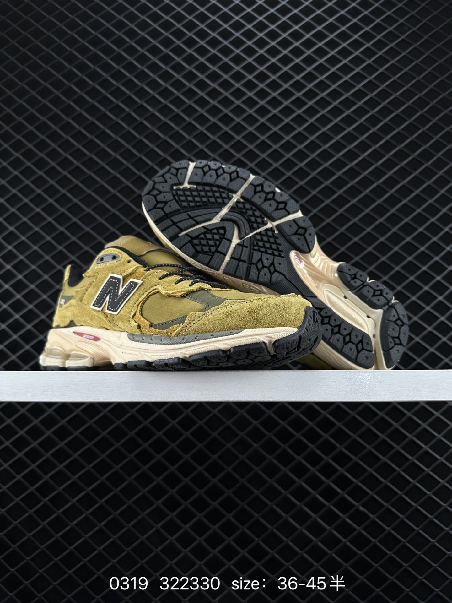 New Balance M2002